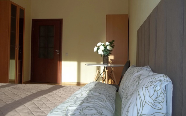 Bolshaya V Tsentre Goroda Flat