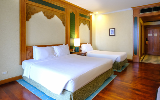 Long Beach Garden Hotel & Pavilions
