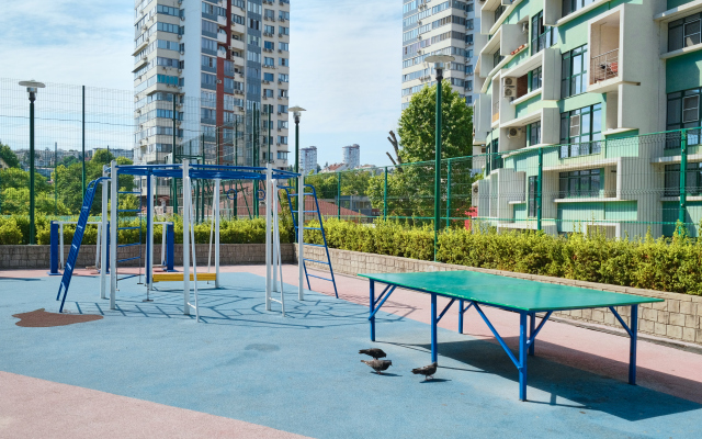 Park Gorkogo in the center Apartments