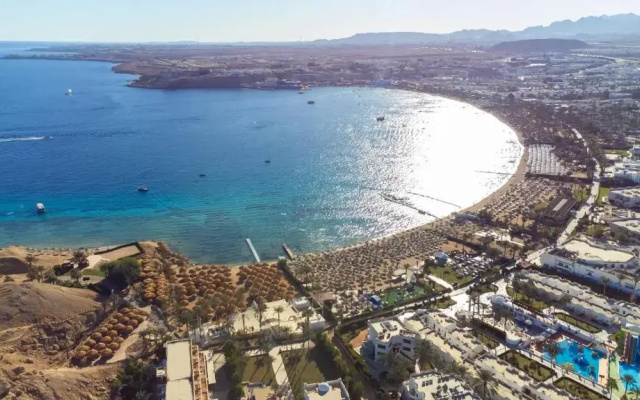 Отель Swissotel Sharm El Sheikh Aqua Hotel