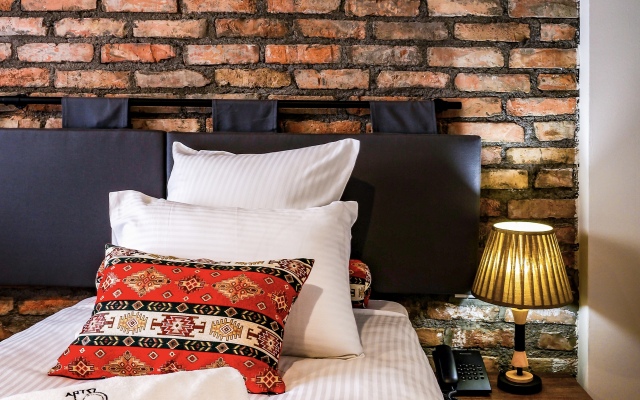 Chateau Artwine Hotel
