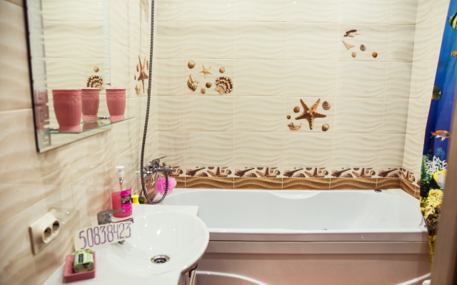 V Spb Na Kremenchugskaja 9k1 Apartments