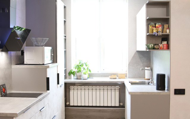 S Otdelnym Vkhodom I Verandoy Flat