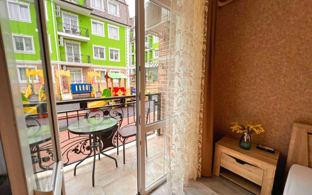 Nizhneimeritinskaya Bukhta Art-Layt Siti Apartments
