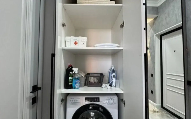 Roskoshnaya S Krasivym Vidom Flat