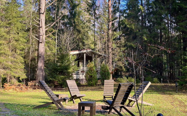 Лесной домик на берегу Озера Волго на Селигере - коттеджи Сосновый бор