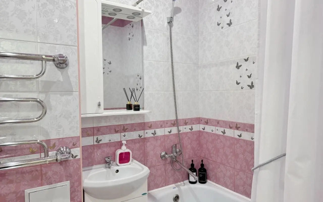 2-K Kvartira Na Uritskogo 24 Lodging House