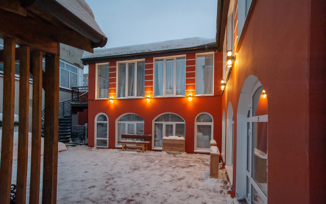 Na Kaminskogo Hotel