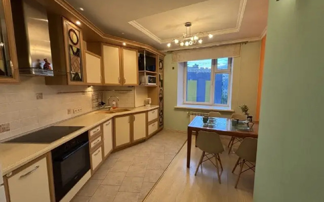 V Rayone Goroda Verkhnie Pechery Flat