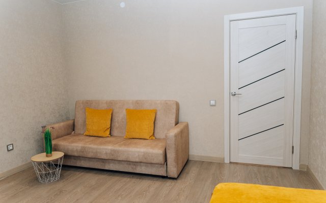 2komn Kvartira Ryadom S Zhd Vokzalom Apartments