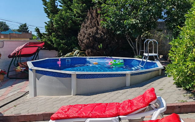 Gostevoy Dom na Tsitrusovoy