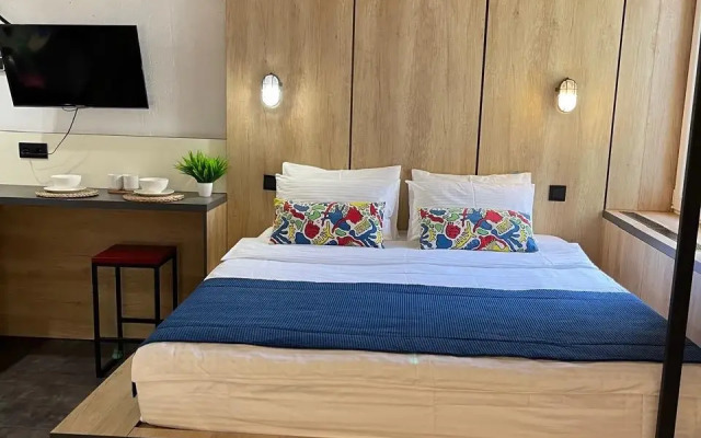 Квартира в Апарт-Отеле Vertikal у Метро Лесная