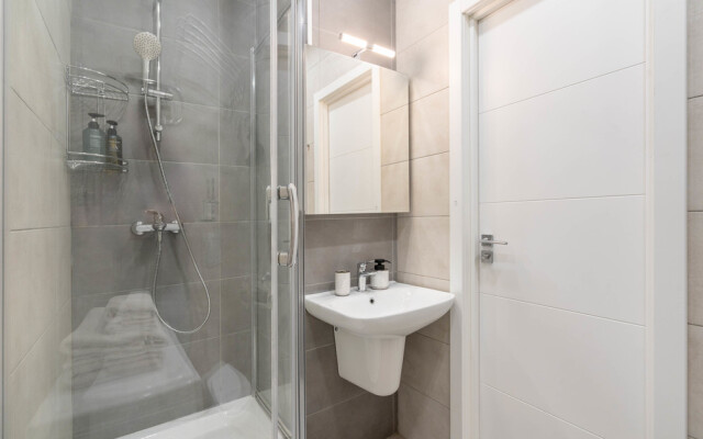 KeysSpb na Krylenko ST16 Apartments