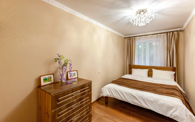 Квартира Уютная Трехкомнатная Квартира в Кисловодске