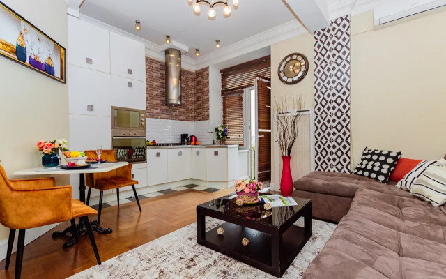 Квартира совpемeннaя тpеxкомнатная