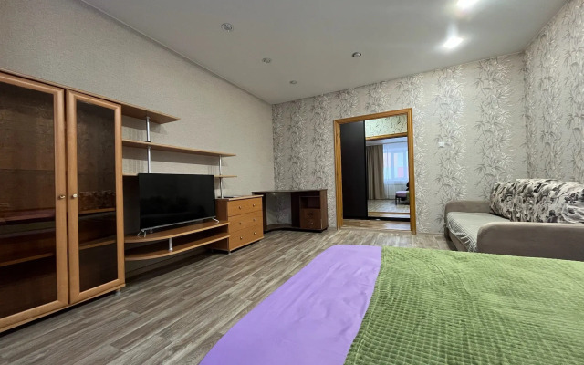 Dvukhkomnatnaya Na Lenina V Noyabryske Flat