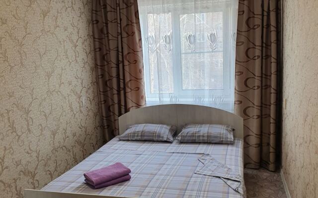 Na ulitse Obrucheva 6a Apartments