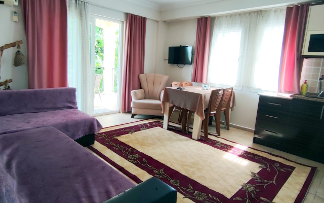 Cileks Apart-Hotel