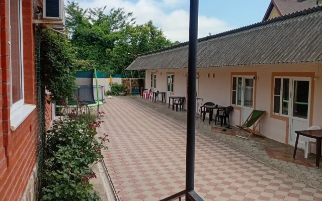 Nikol Guest House