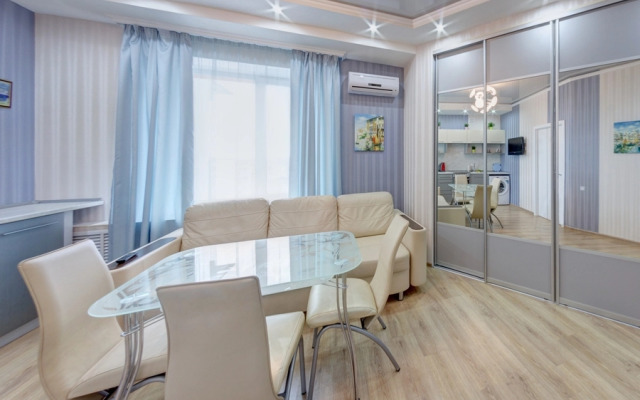 Апартаменты на площади МОПРа