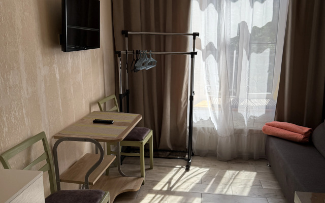 Dvukhurovnevye Apartamenty Zhyoltye Poyuschie Fontany Apartments
