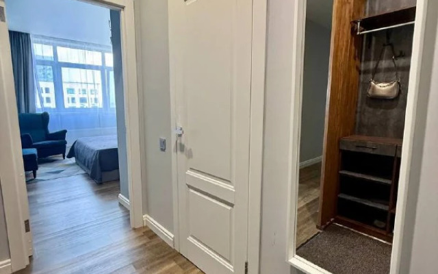 Sovremennaya U Trts Sitimoll Flat