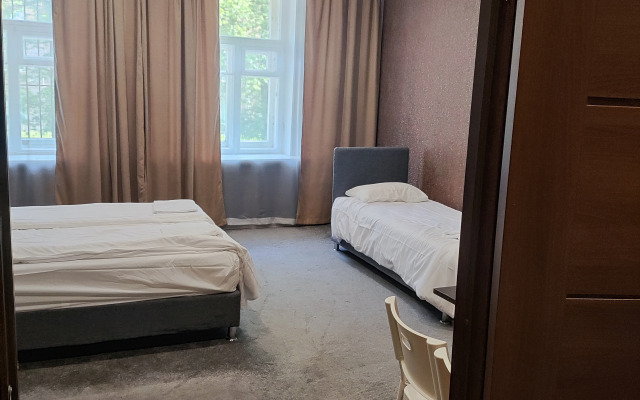 Меблированные комнаты На Академика Лебедева 14\2В