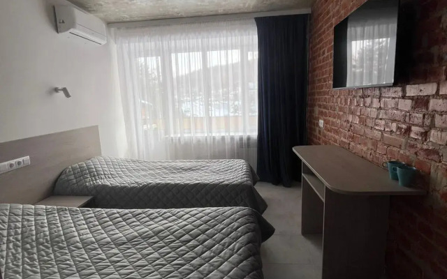 Hotel Gostinichno-Restorannyij Kompleks ZIHIYa