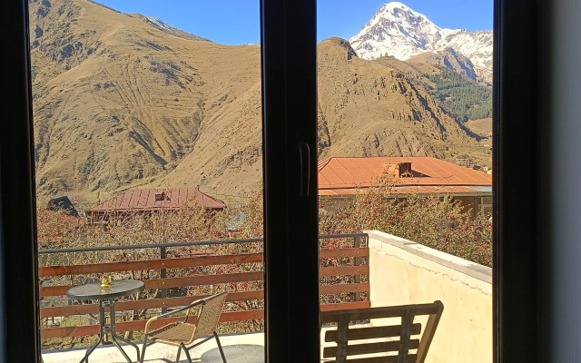 Royal Galaxy Guest House