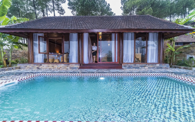 Sankofa Village Hill Resort and Spa Hotel
