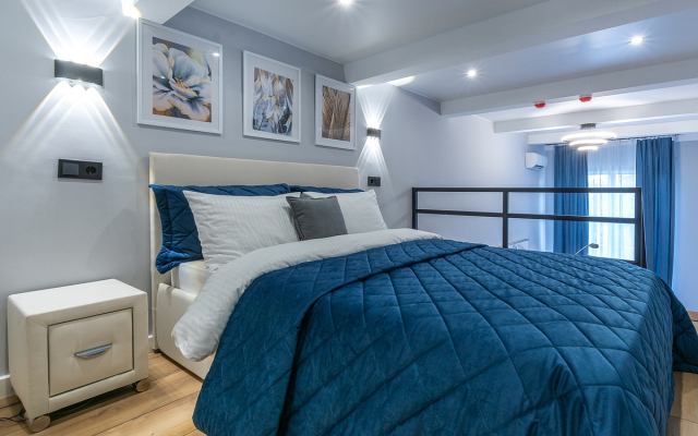 Apartments Queenstay Gold Femili Na Voykovskoy