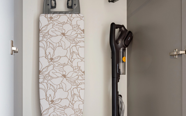 Prostornaya Studiya na 5 Etazhe Flat