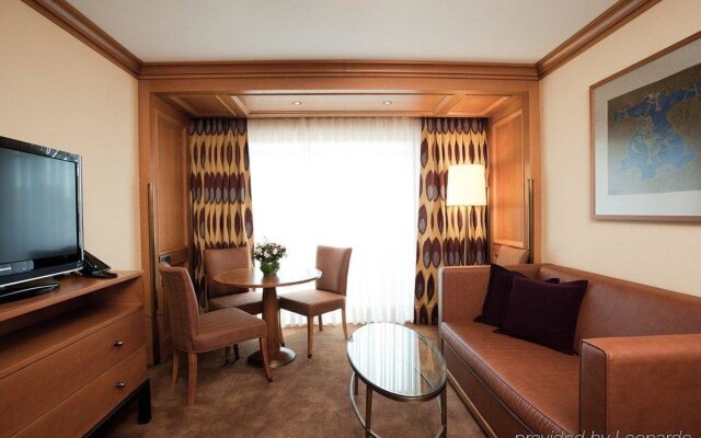 Divan Istanbul Hotel