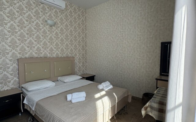 Na Ulitse Etokskaya 106V Guest House