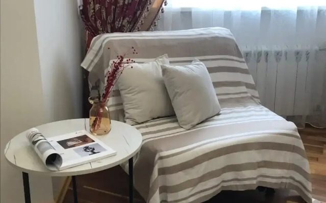 Квартира дизайнерская двухкомнатная