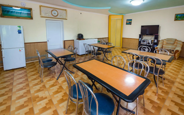 Izumrud Guest House