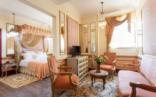 Отель Stroganov