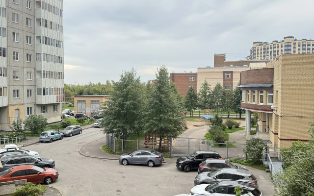 Ryadom S Metro Flat
