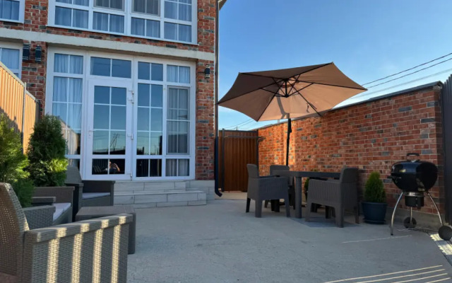 Апартаменты Азов лофт с видом на море