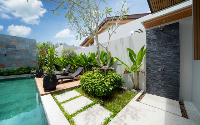 Luxury villa Bangtao with a Tropical Garden Villa