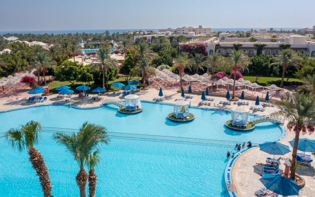 Desert Rose Resort