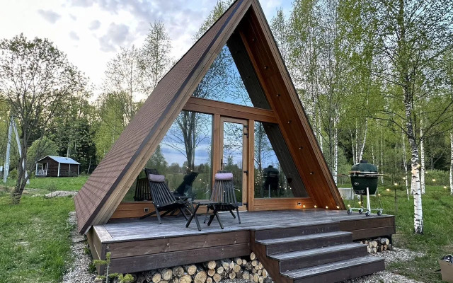 Частный дом на на берегу реки Руза