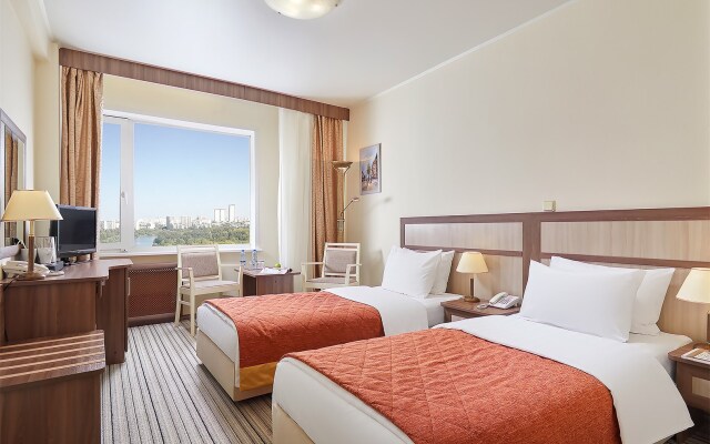 Aristokrat Oficial'nyj partnyor Otelya «Del'ta» Izmajlovo Hotel