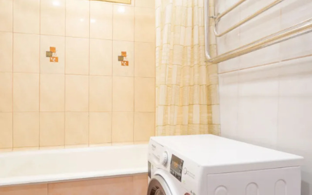 Sutochnyy ray na Zheleznodorozhnaya 19 Apartments