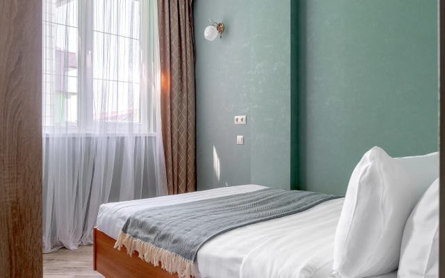 Red Apartments Art Layt Siti Bronte Apartments