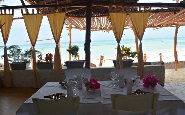 Aya Beach Bungalows Hotel