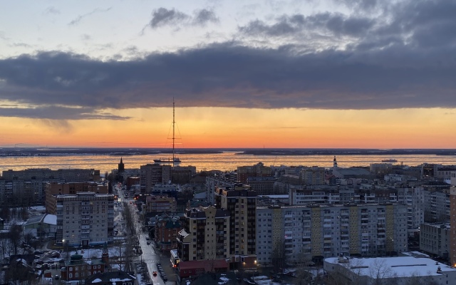 Zelyonaya Kvartira S Potryasayuschim Vidom Apartments