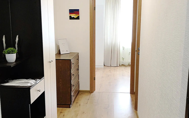 Na Ulitse Sevastyyanova 30/2 Flat