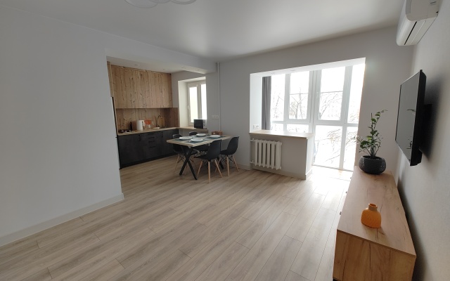 Flat na Lenina 328/2