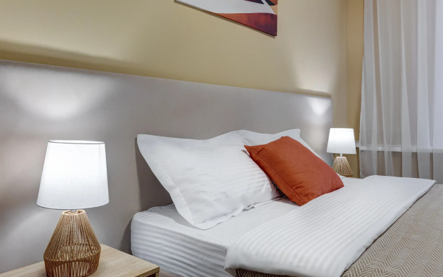 Апартаменты Улучшенная Студия Лотос Светлый Дом